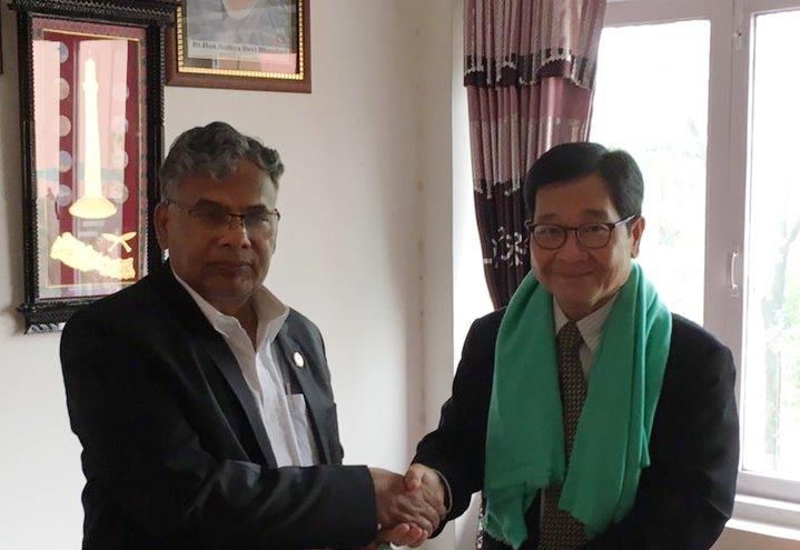 APO Secretary-General Dr. Santhi Kanoktanaporn (R) meeting with Minister for Industry, Commerce and Supplies Matrika Prasad Yadav in Kathmandu, 25 June 2018.