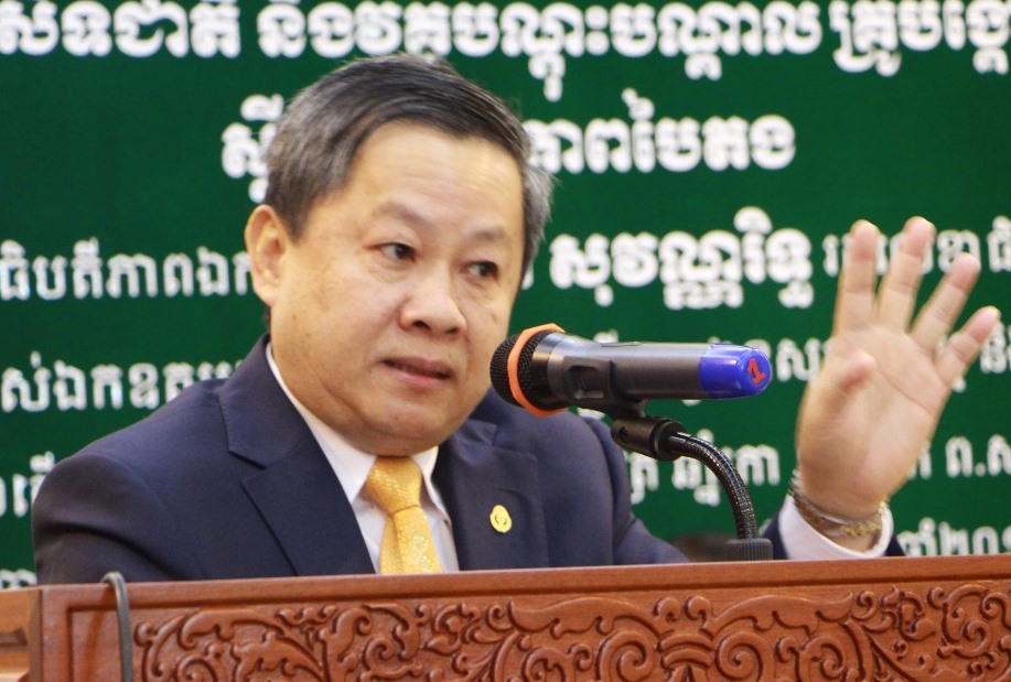  Secretary of State, Ministry of Industry and Handicraft and APO Director for Cambodia Phork Sovanrith delivering opening remarks during the opening session of the Training of Trainers in Green Productivity in Phnom Penh, 26 March 2018.
