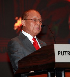 APO Director for Malaysia Tan Sri Azman Hashim.