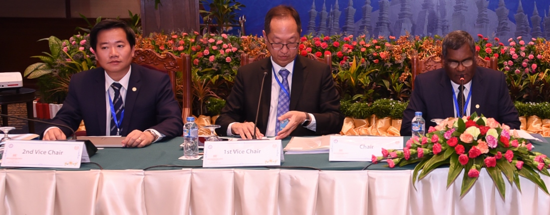 APO Chair and Vice Chairs for 2018–2019: (L-R) 2nd Vice Chair Nguyen Hoang Linh, 1st Vice Chair Pasu Loharjun, and APO Chair Javigodage Jayadewa Rathnasiri.